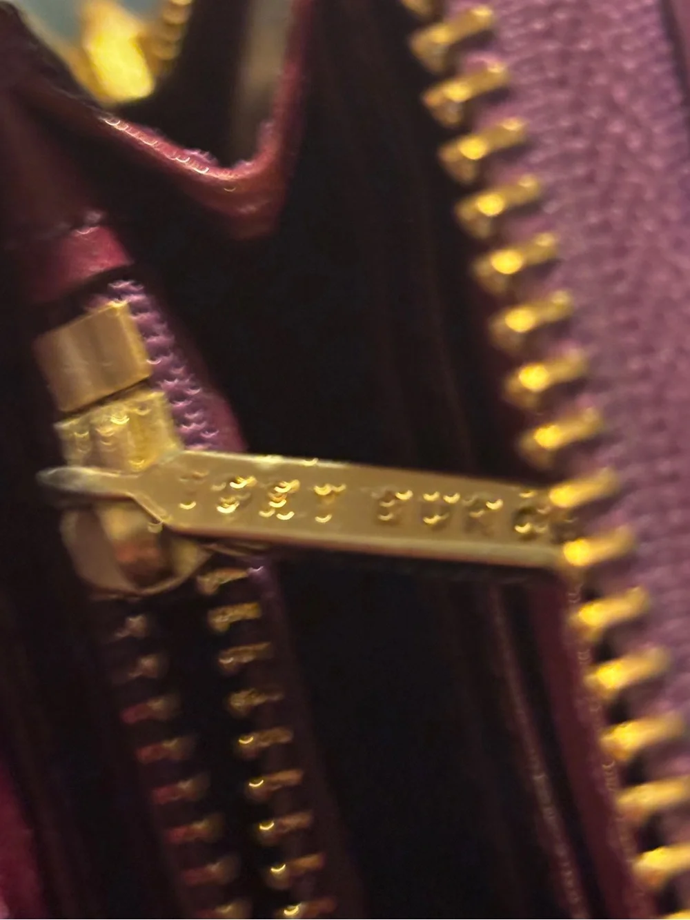 Tory Burch Patent Leather Zip card Wallet in Deep Plum